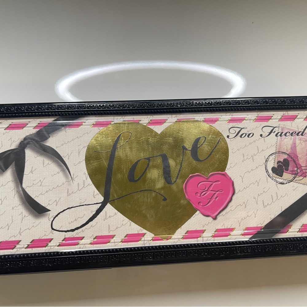 Too face Love eyeshadow palette- used